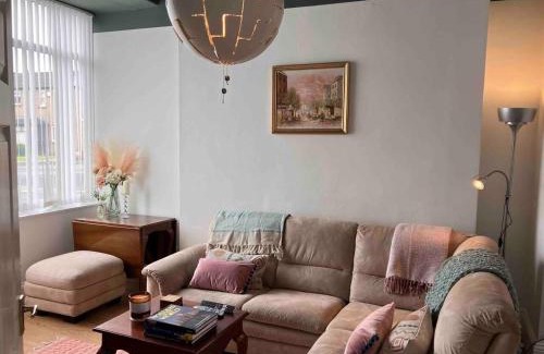 Sunderland House | Inviting 2-Bed House in Sunderland WiFi Parking