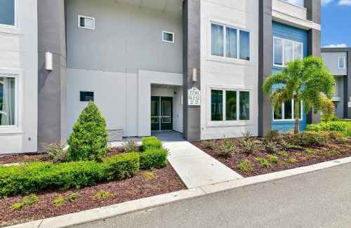 Reunion Apartment | Inviting Condo Near Disney With Resort & Waterpark Access - B52-103