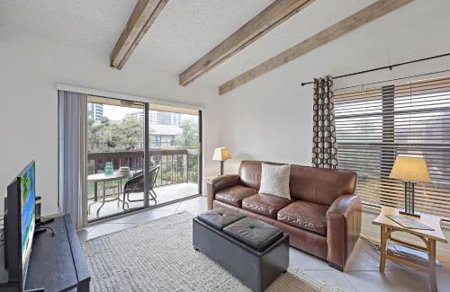 Marco Island House | Inviting condo with pool just a steps from the beach