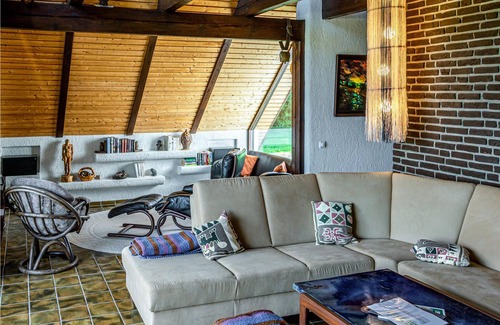 Brodersby House | Inviting cottage with sauna and pretty view of the countryside.