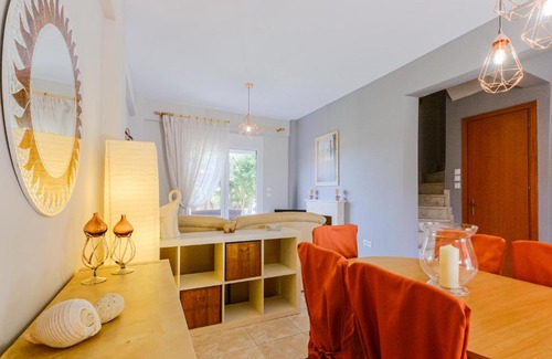 Afytos House | IOLI by halu! 3BD family house with private garden