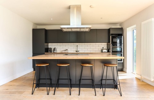 Wittering House | Iona-4 bed luxury in the heart of Bracklesham Bay