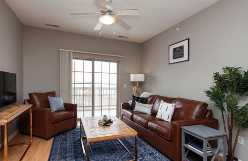 Ames Apartment | Iowa State University Flat + Gym + Pool
