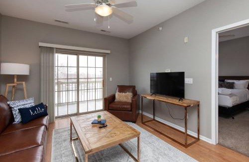 Ames Apartment | Iowa State University Retreat + Gym