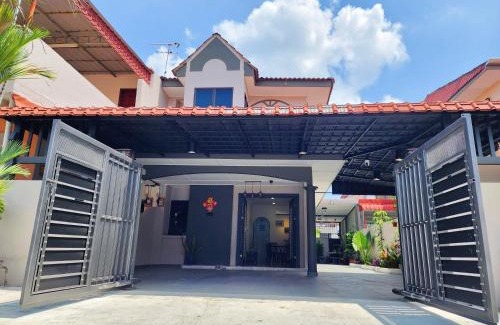 Taman Rapat Damai Apartment | IPOH Rainbow Blissful Villa, Persiaran Halaman Ampang Ipoh