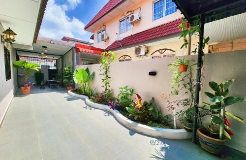 Taman Rapat Damai Apartment | IPOH Rainbow Blissful Villa, Persiaran Halaman Ampang Ipoh