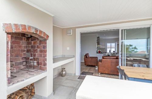Somerset West Apartment | Irene Avenue Apartment -