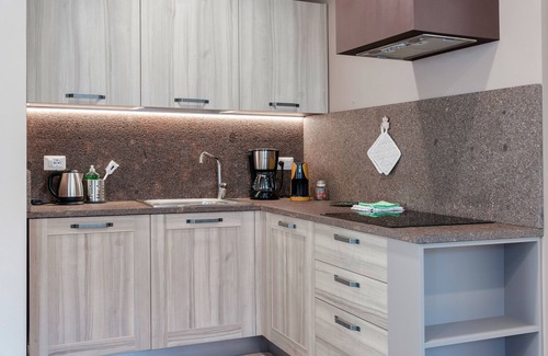 Lazise Apartment | "IRIS" Charming Apartment with Pool in Lazise on Lake Garda