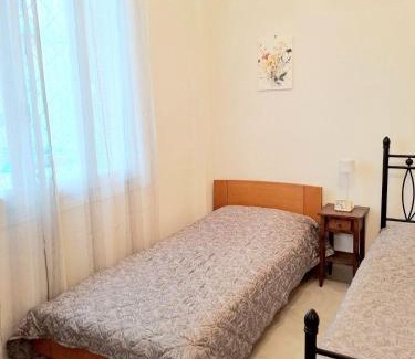 Piraeus Apartment | Iris' Home