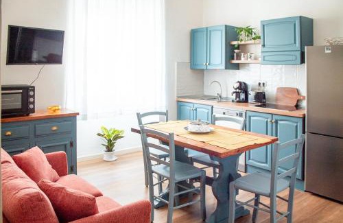 Olbia Apartment | Iron-Bridge House, elegant apartment bay front
