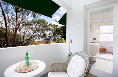 Darling Point Apartment | IS 4/46 New Beach in Darling Point