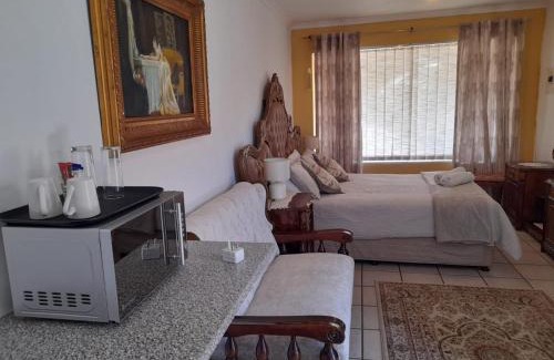 Krugersdorp Bed & Breakfast | Isabel's B & B