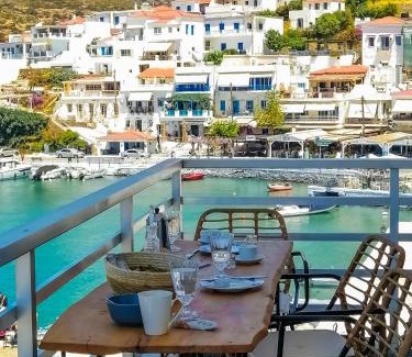 Mpatsi Apartment | Isalos Stay Andros
