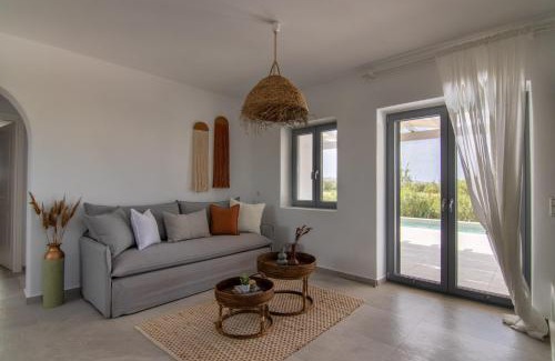 Naxos Town Villa | Isalos Villas with private pool, sleeps 4