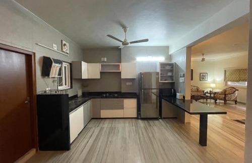 Vadodara Apartment | Ishan Apartments 3BHK Individual Rooms