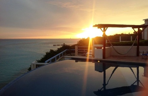 Isla Mujeres House | Isla Mujeres' Finest Oceanfront Home Special Summer Rates!