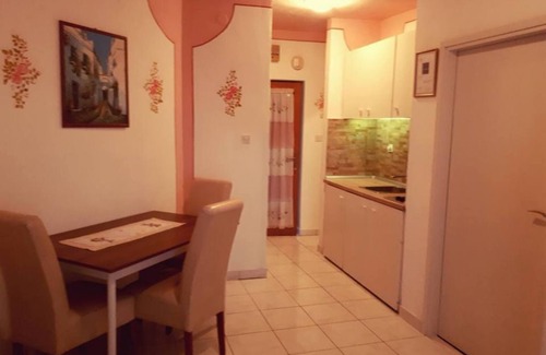 Kali Apartment | Island Apartment with Sea Sight Balcony and Pool