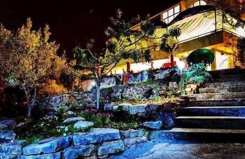 Kali Apartment | Island Apartment with Sea Sight Balcony and Pool