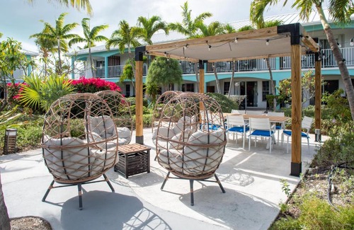 Grace Bay Apartment | Island Club Turks & Grace Bay Place