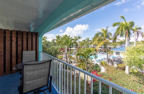 Grace Bay Apartment | Island Club Turks & Grace Bay Place