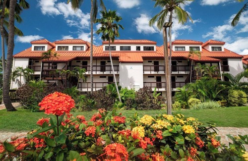 Red Hook House | Island Escape @Sapphire Beach