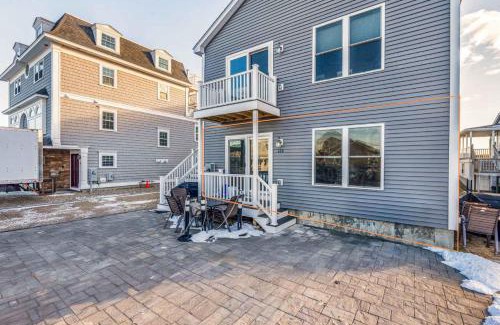 Hampton House | Island Escape Steps to Beach AC Updated