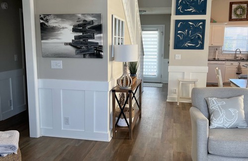 Ocean Isle Beach House | Island Park Home on the water! Short walk to beach. Sleeps 9