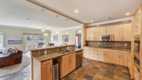 Lake Norman of Catawba House | Island Point by AvantStay Sleeps 18 Dock