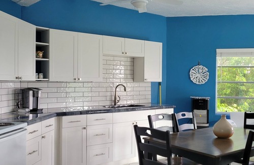 Estate Green Cay Apartment | Island Views close to beaches, shopping and restaraunts