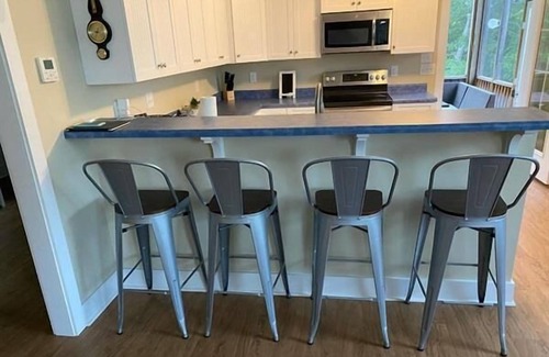 Emerald Isle House | Isle Be Back - Quiet Street - Beach Front Parking