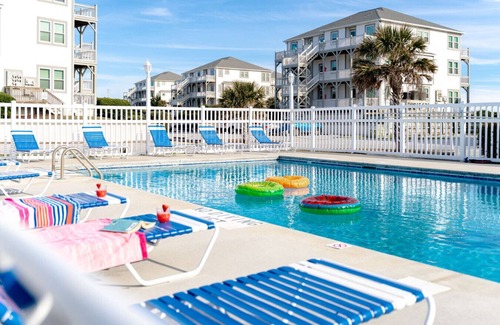 Emerald Isle Apartment | Isle In The Sun Condo
