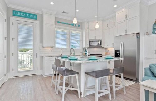 Emerald Isle House | Isle of Dreams in Emerald Isle