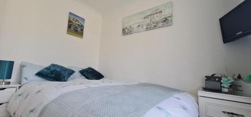 Sandown Apartment | Isle of Wight Chalet