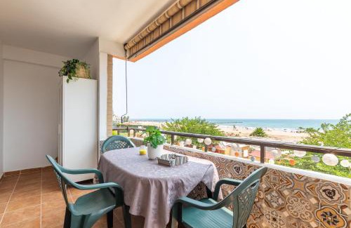 Puig Apartment | Isola Beachside Apartment
