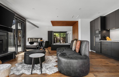 Hepburn Springs House | Istana Indulge, beautiful retreat in secluded location