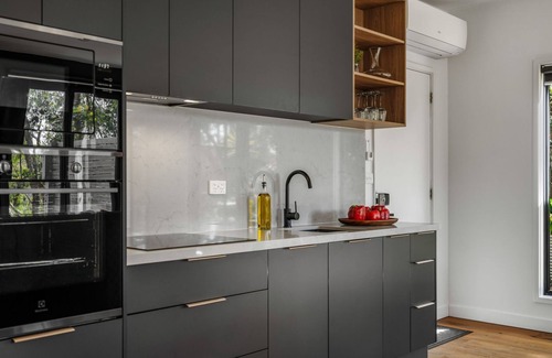 Hepburn Springs House | Istana Indulge, beautiful retreat in secluded location