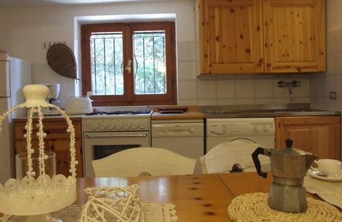 Marina di Castagneto Carducci Apartment | Cosy apartment for 3 guests with WIFI and TV