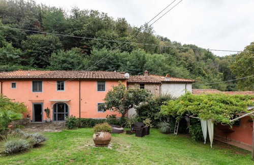San Giuliano Terme House | Tuscan Holiday Home in Molina di Quosa with Pool