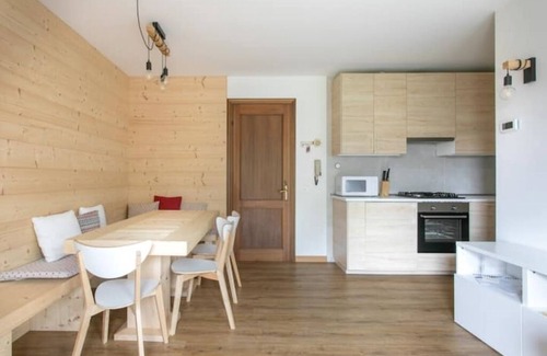 Asiago Apartment | WoodenKey Asiago two-bedroom surrounded by greenery