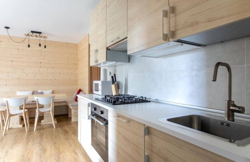 Asiago Apartment | WoodenKey Asiago two-bedroom surrounded by greenery