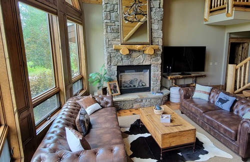 Leigh Creek Estates House | It's Always "Peak" Season in the Tetons