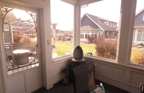 Okanagan-Similkameen Cottage | IT'S SNOWBIRD SEASON! Inquire now about special rates at our Blue Meadow Cottage