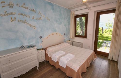 San Valentino In Abruzzo House | Mansion in San Valentino with Pool
