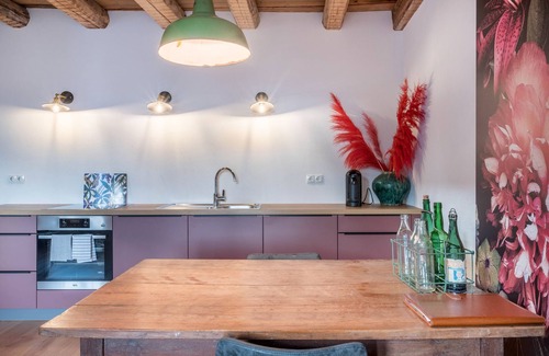 Tramin Apartment | Apartment "Eichhof Thymian" with Private Covered Terrace, Shared Garden & Wi-Fi