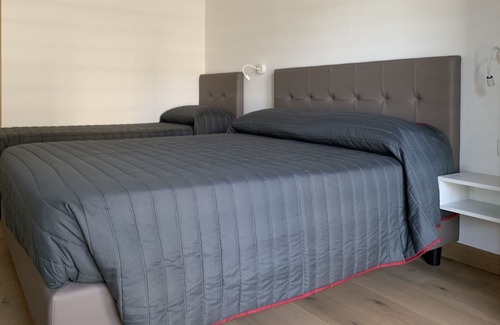 San Giacomo Filippo Apartment | Italian-Swiss Deluxe Two-Room Apartment