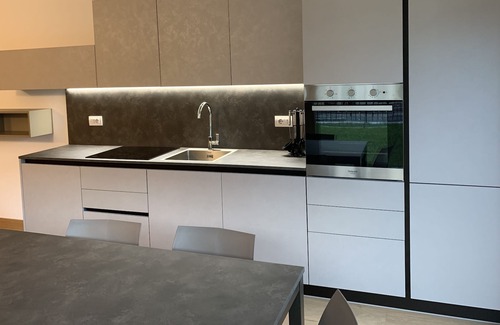 San Giacomo Filippo Apartment | Italian-Swiss Deluxe Two-Room Apartment