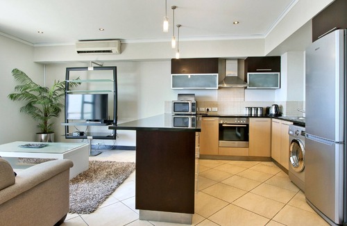 Cape Town City Centre Apartment | ITC Hospitality Group One Bedrooms Icon Building