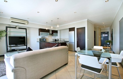 Cape Town City Centre Apartment | ITC Hospitality Group One Bedrooms Icon Building