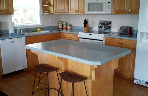 Apalachicola Condo | Its still beach weather in Florida!