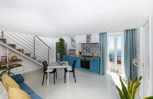 Montepertuso House | Ivi house with private pool sea view